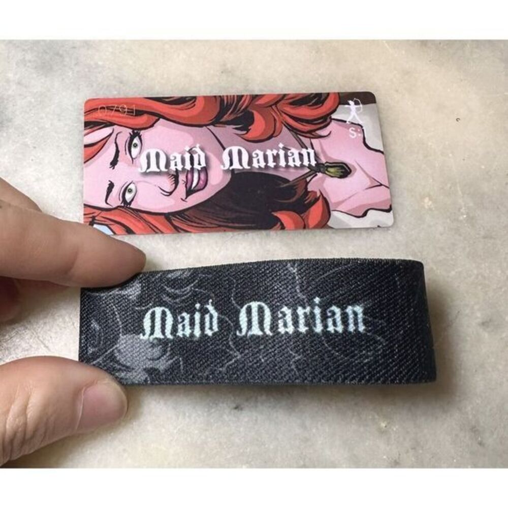 Zox Maid Marian Reversible Band Bracelet With Card Size Medium